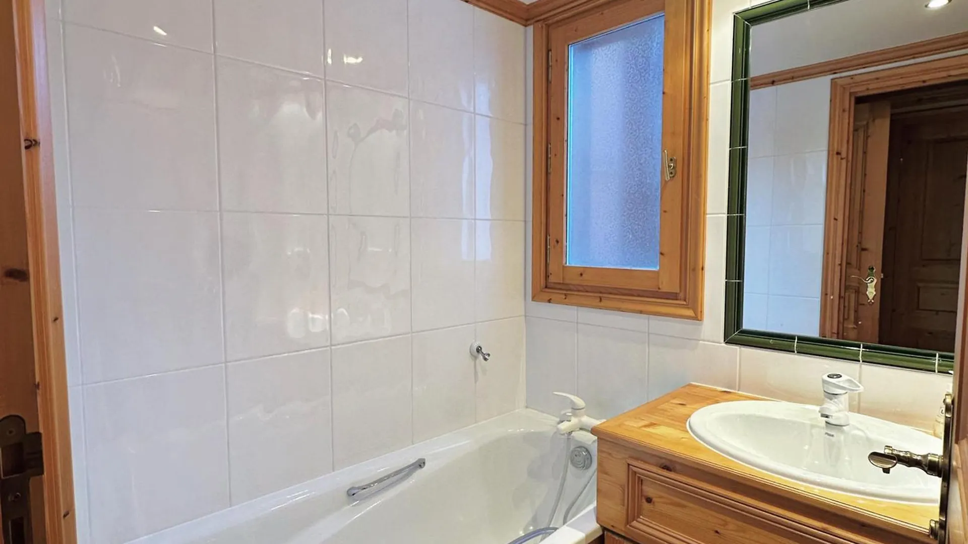 Charmant 3 Pieces A Meribel, 5 Pers, Balcon, Wifi, Garage - Fr-1-411-969 Les Allues 0*,  France